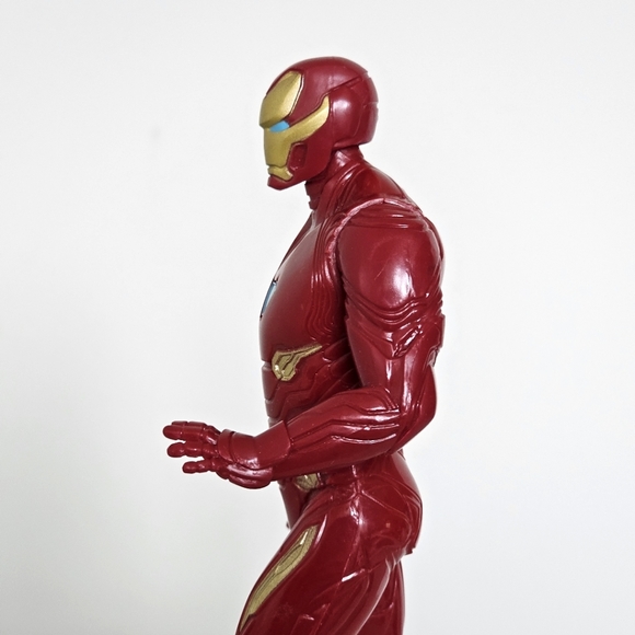 2017 Marvel Hasbro Iron Man Avengers Action Figure Toy, 6", Moving Arms, Rare - Picture 3 of 12